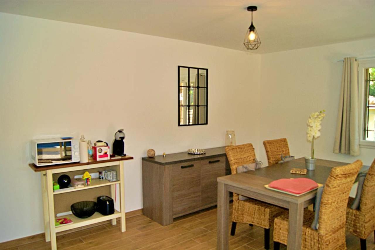 La Petite Maison En Provence Hébergement de vacances *